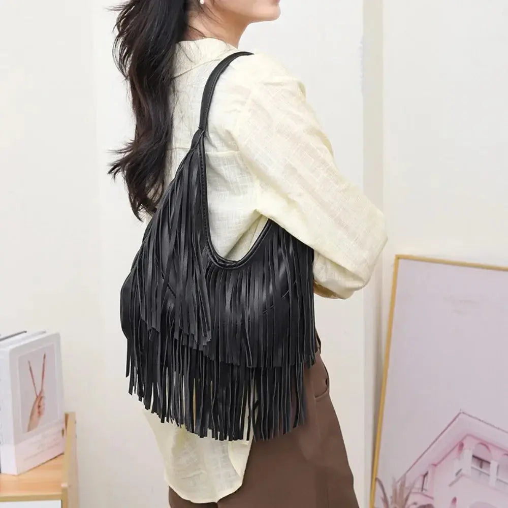 Fashionable PU Leather Long Tassels Handbag Cross Body Design Hobo Style Hobo Bag Armpit Bag Outdoor Activities