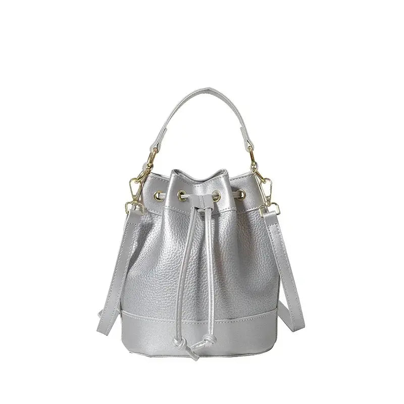Popular Niche Design Bags for Women This Year 2025 New Fashionable and Versatile Crossbody Bags, Commuting Hand-Held Bucket Bags