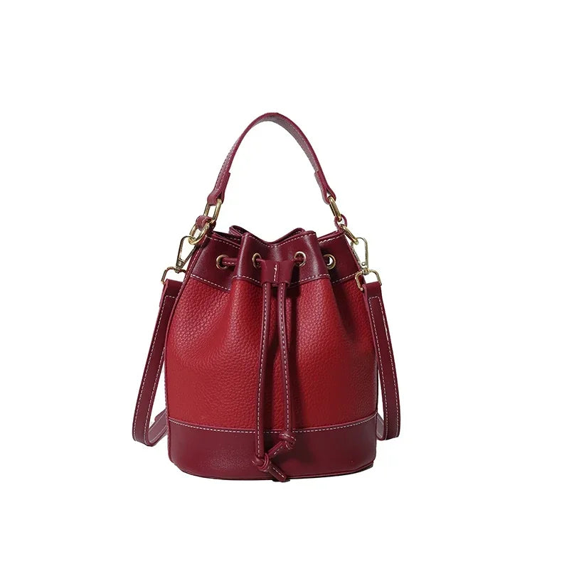 Popular Niche Design Bags for Women This Year 2025 New Fashionable and Versatile Crossbody Bags, Commuting Hand-Held Bucket Bags