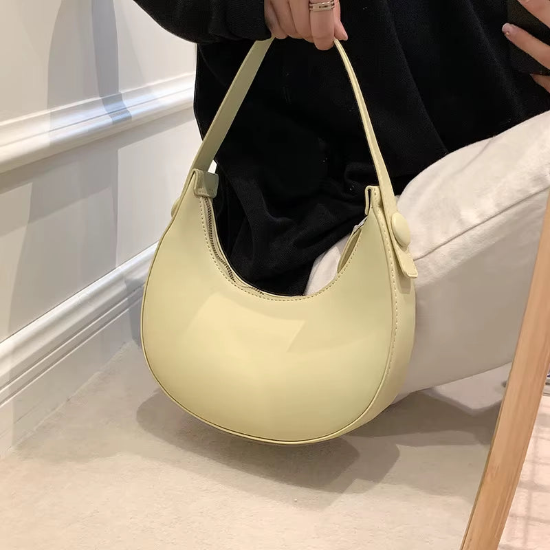 Sac à main croissant de lune